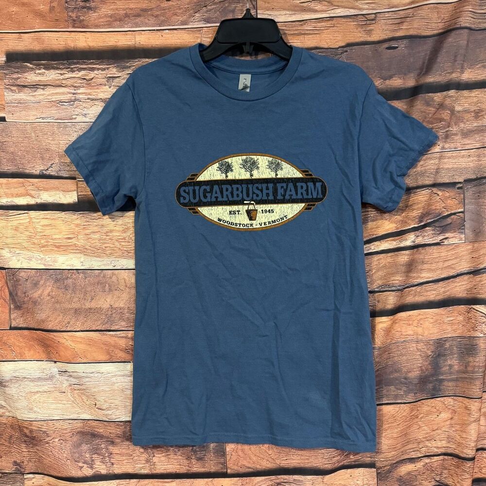 Gildan T-Shirt Men's Blue S 100% Cotton Sugarbush Farm Woodstock VT Graphic